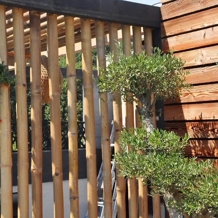 Villa-carroubier بيت ضيافة 4*