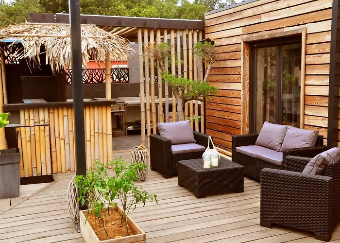 Villa-carroubier 4* لا لوند-ليه-مور